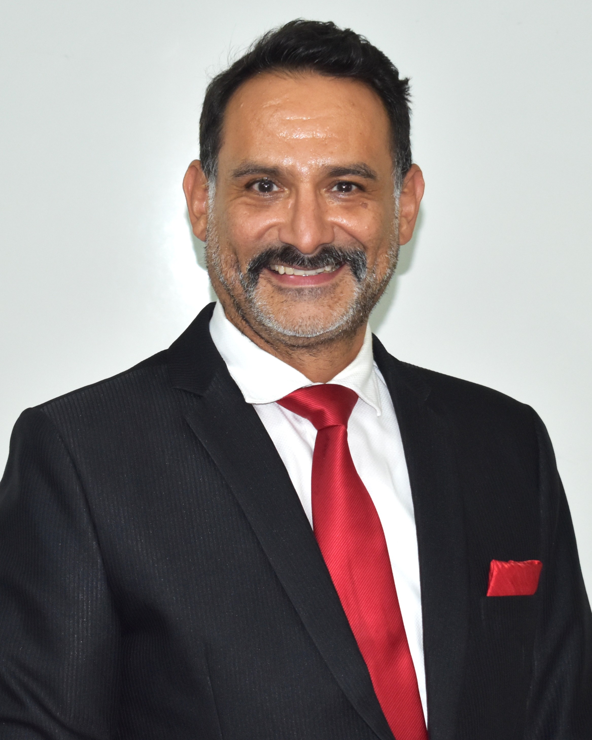 luis c